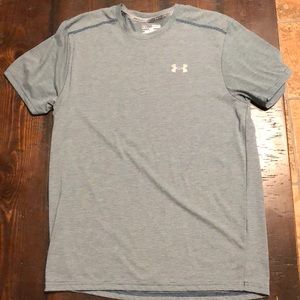 Men’s UnderArmour RUN T-shirt, size M